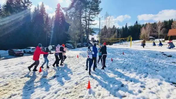 Lesko Zimowisko i obóz narciarski z Bieszczadzką Adrenaliną