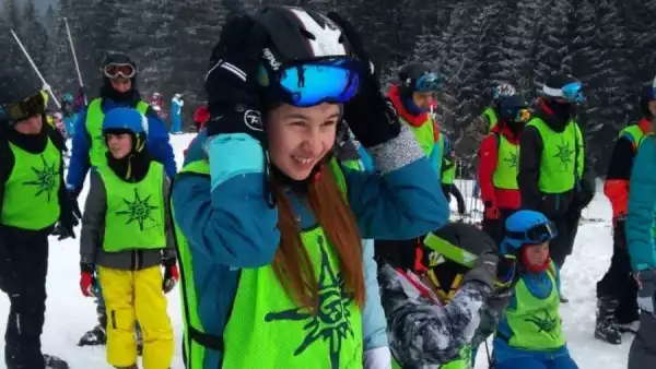 Obóz snowboardowy na Chopoku 2024 - Skipass w cenie!