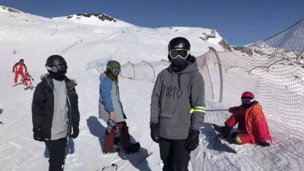 Młodzieżowy obóz narciarsko-snowboardowy