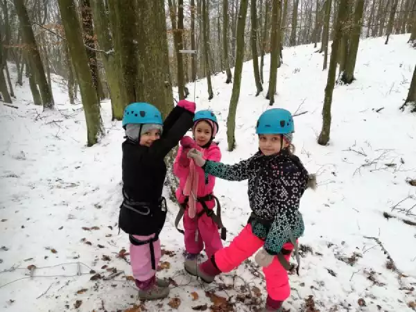 Drzewina Aktywne zimowisko dla dziewczynek