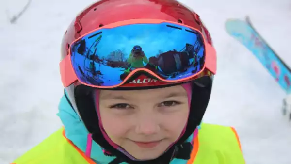 Zimowisko narciarskie dla dzieci jeżdżących