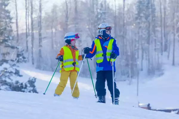 Wieżyca - Kolano Zimowisko narciarskie dla osób jeżdżacych - karnet w cenie!