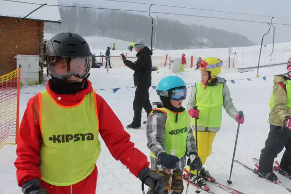 Wieżyca - Kolano Zimowisko narciarskie dla osób jeżdżacych - karnet w cenie!